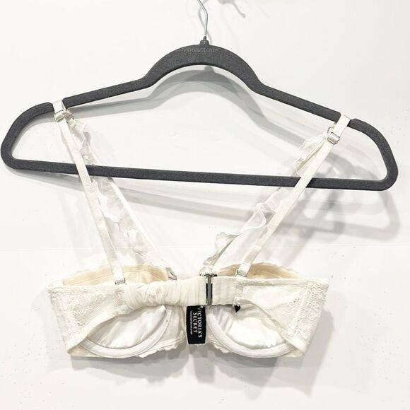 Victoria's Secret Cream Lace Bra - Picture 3 of 7